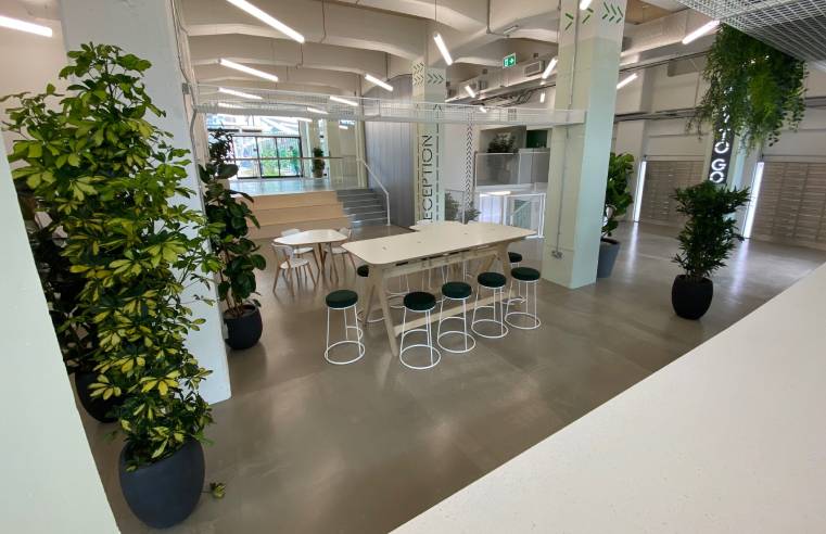 F. Ball’s Stopgap 800 Wearcoat creates industrial chic office interior
