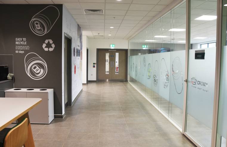Mapei provides a full tiling system for Europe’s largest beverage can manufacturing plant.