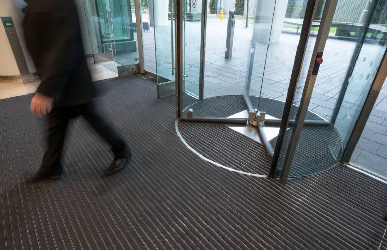 Construction Specialties’ (CS) Pedimat Ultra entrance matting at One Snowhill office 